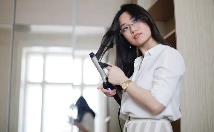 14 Ways to Help Your Hair Grow Faster and Stronger