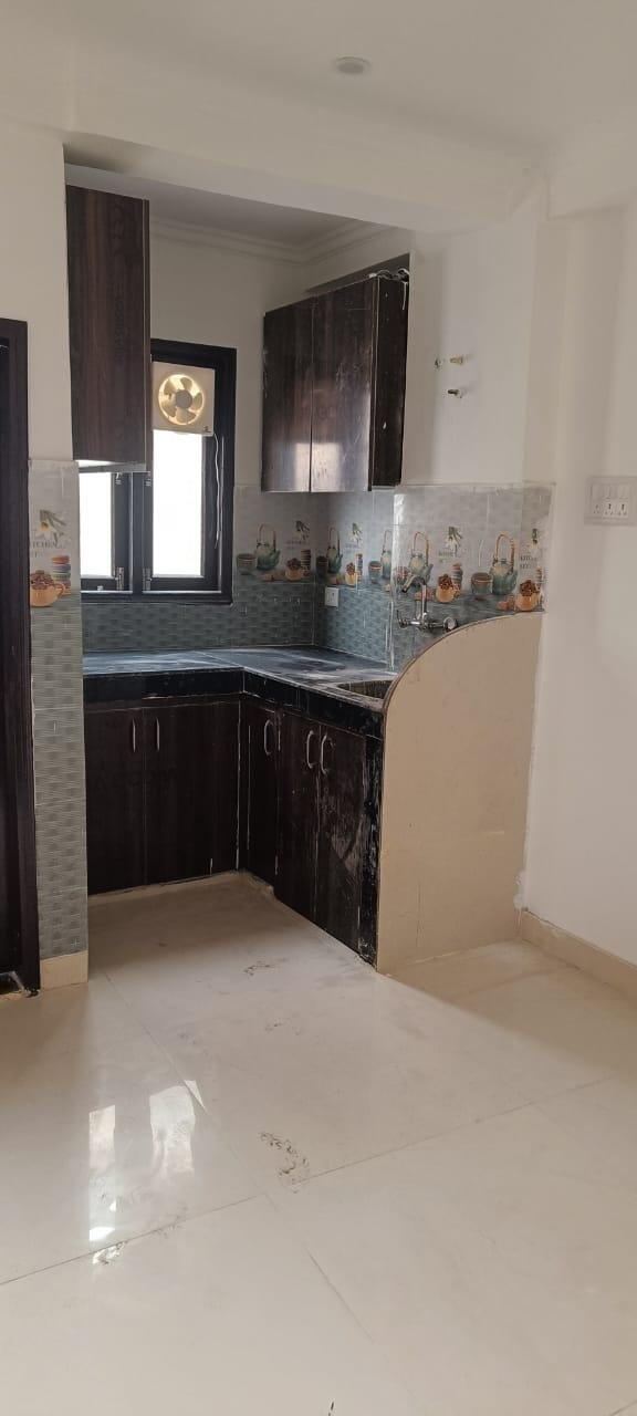 3BHK 3Baths Flat/Apartment for Rent in Supreme Towers, Sector 99, Noida