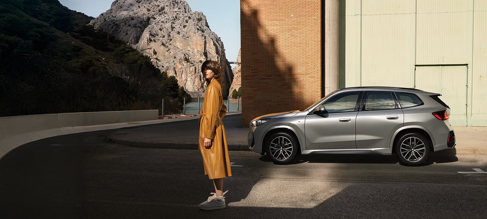 BMW Navnit Motors, an authorized BMW dealership in Mumbai BMW Car Showrooms in Mumbai