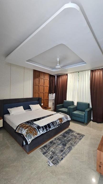 Sri Rawatpura sarkar seva ashram Bhim goda road Near railway Tunnel Harki podi , Haridwar Uttrakhand, 249401 Haridwār, India Excellent location — rated 10/10!(score from 4 reviews) Real guests • Real stays • Real opinions