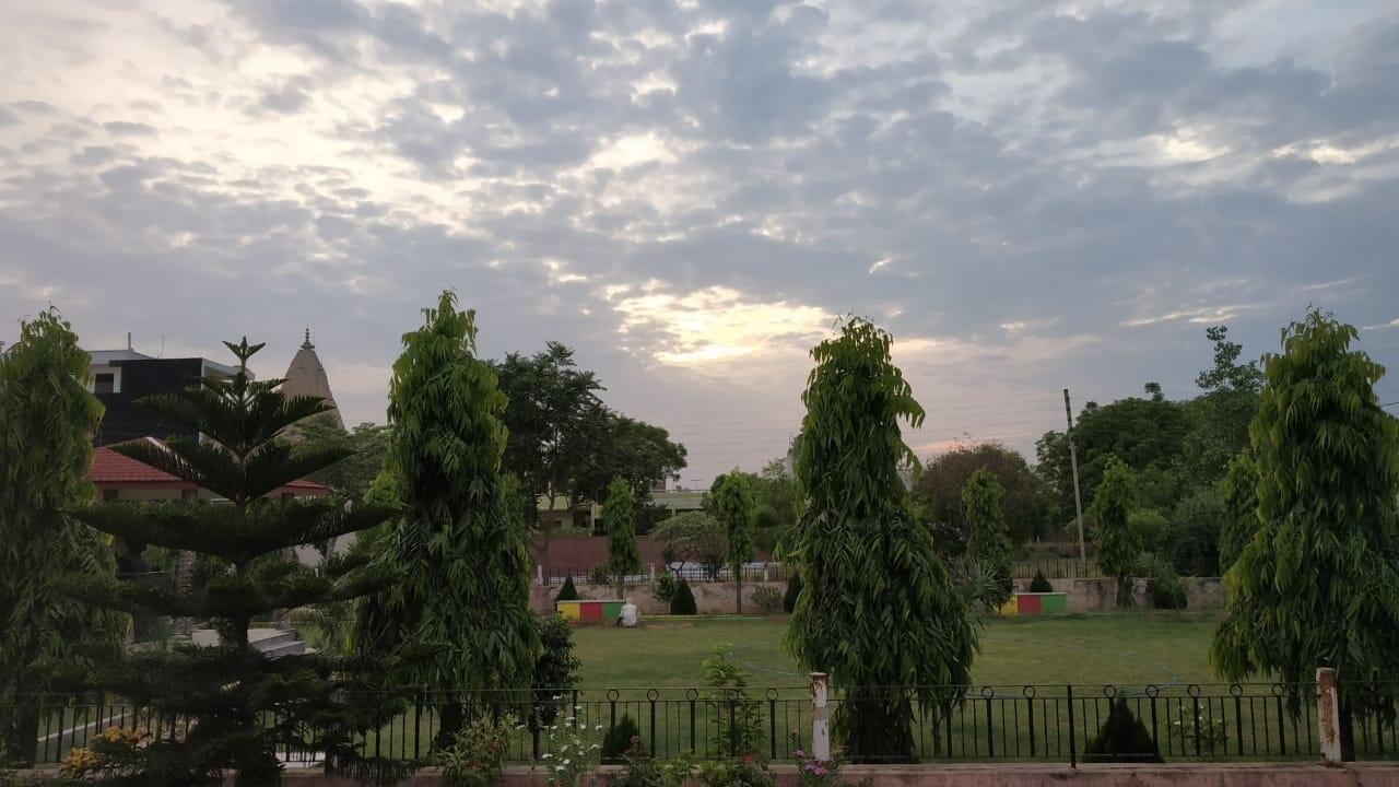 1Bedroom 2Baths Independent House/Villa for Rent in Surender Nagar, Jansath Road, Muzaffar Nagar, U P
