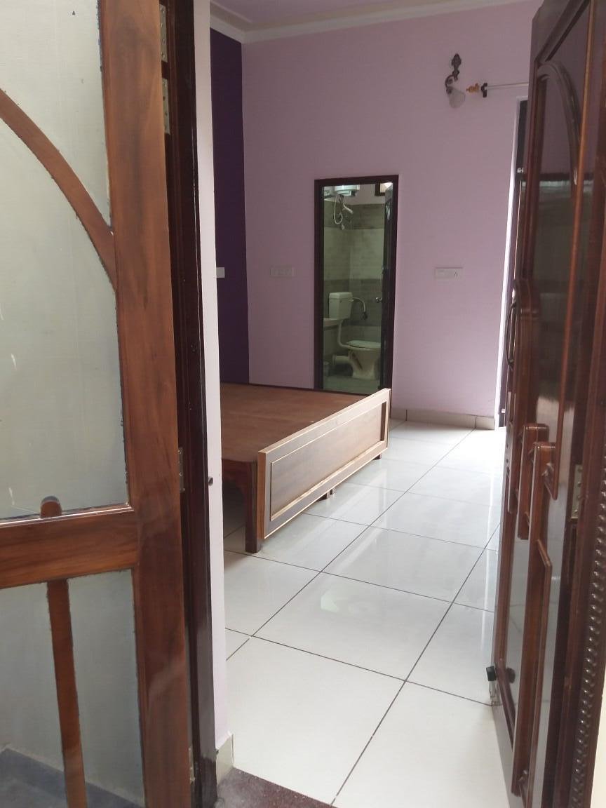 1Bedroom 2Baths Independent House/Villa for Rent in Surender Nagar, Jansath Road, Muzaffar Nagar, U P