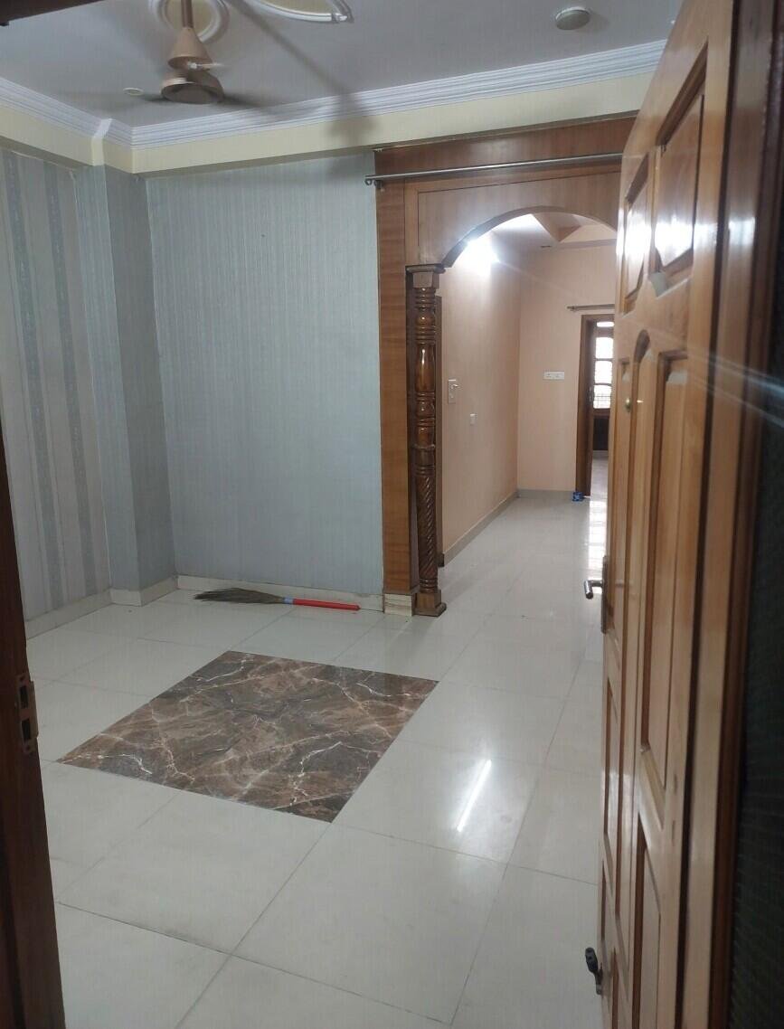 3BHK 2Baths Flat/Apartment for Rent in Shiv Shakti Appartment, Mahavir Enclave, Roorkee, Uttarakhand