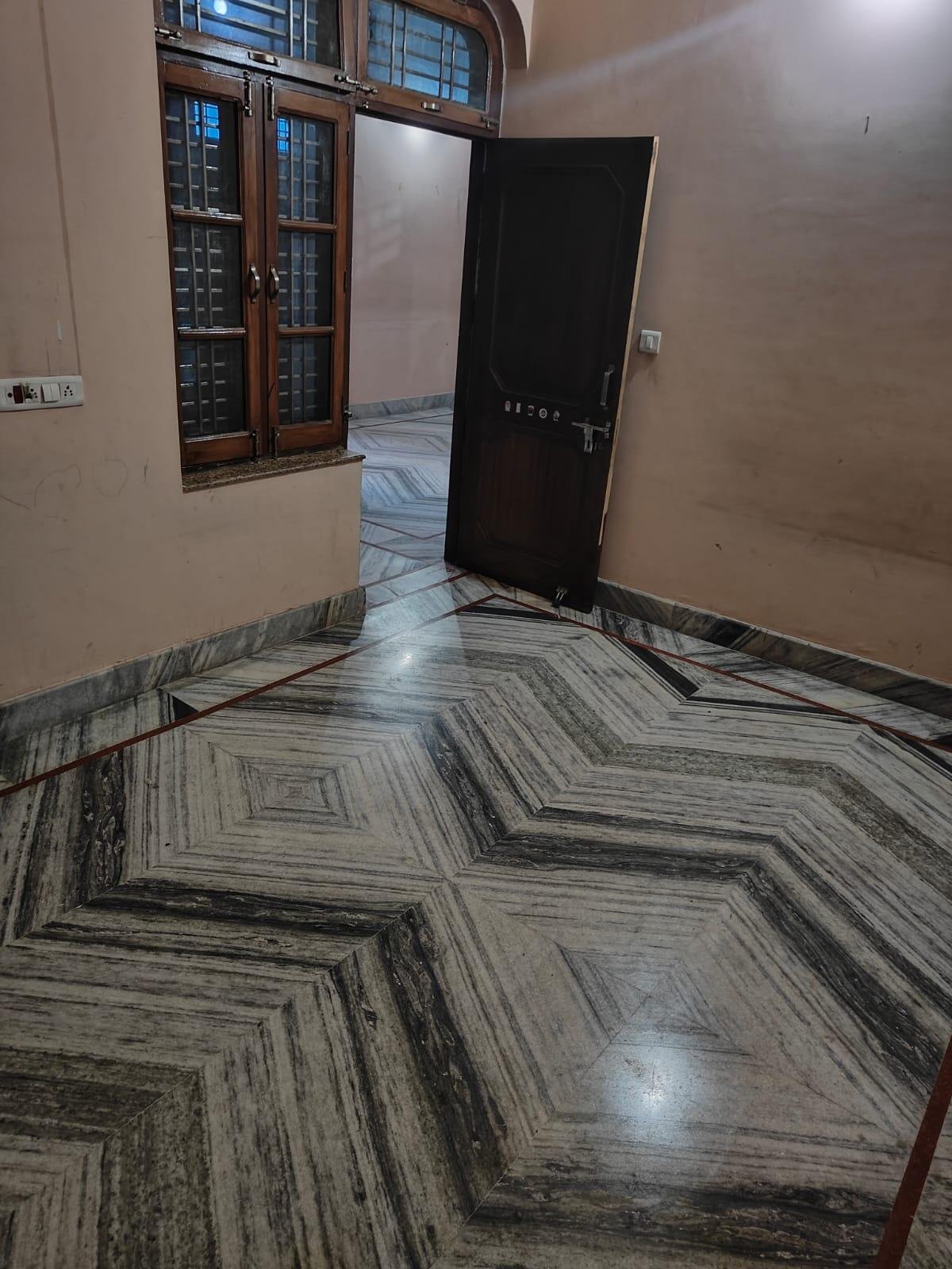 2BHK 1Bath Flat/Apartment for Rent in Jaat Colony, South Civil Lines, Muzaffar Nagar, U P
