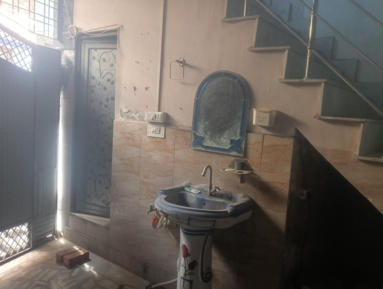 2BHK 1Bath Flat/Apartment for Rent in Green park colony, Near Rampur chungi gali n. 4, Roorkee, Uttarakhand
