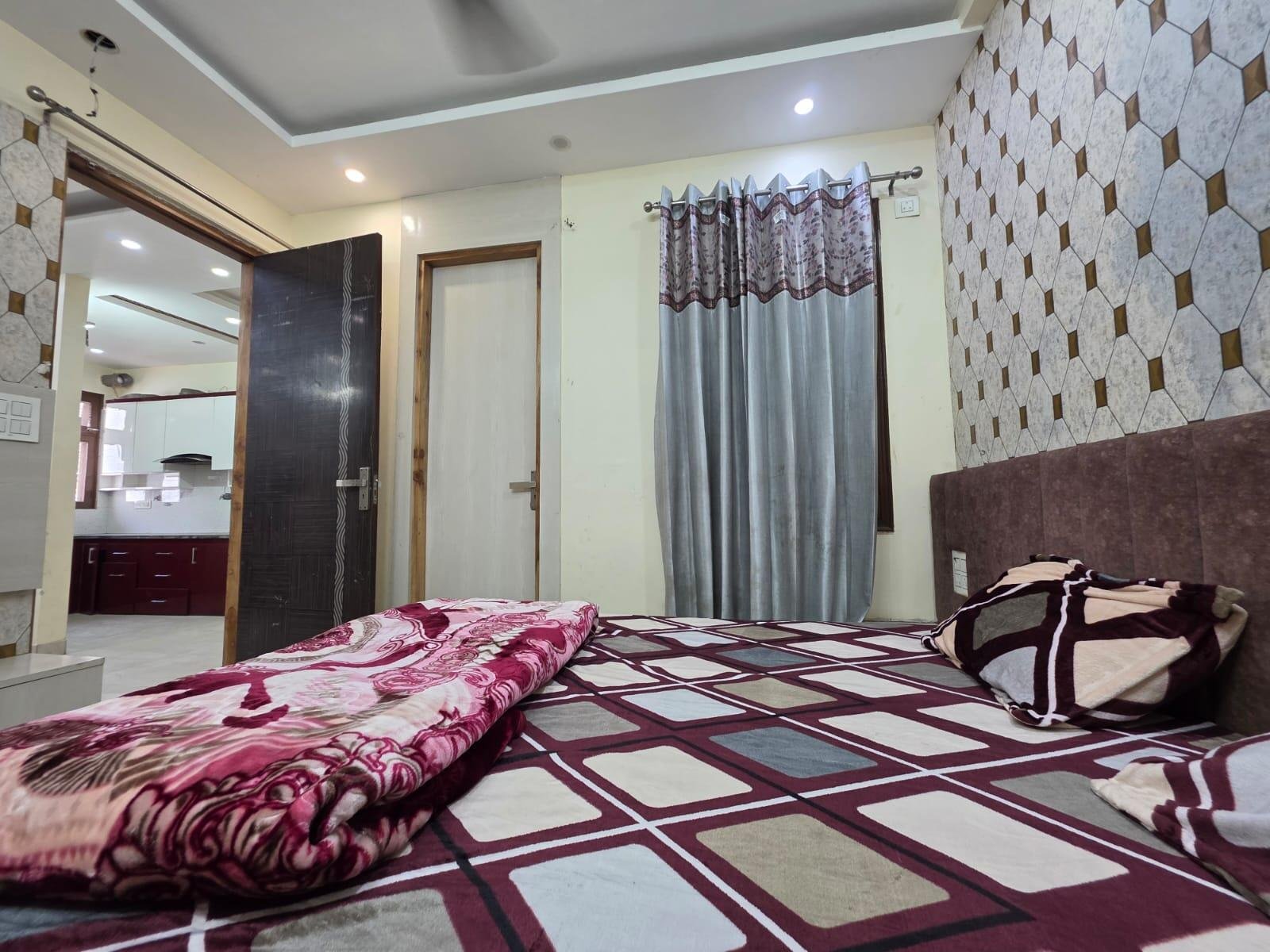 4BHK 4Baths Flat/Apartment for Rent in Vidhan Rai Complex, Khatauli, Muzaffar Nagar, U P