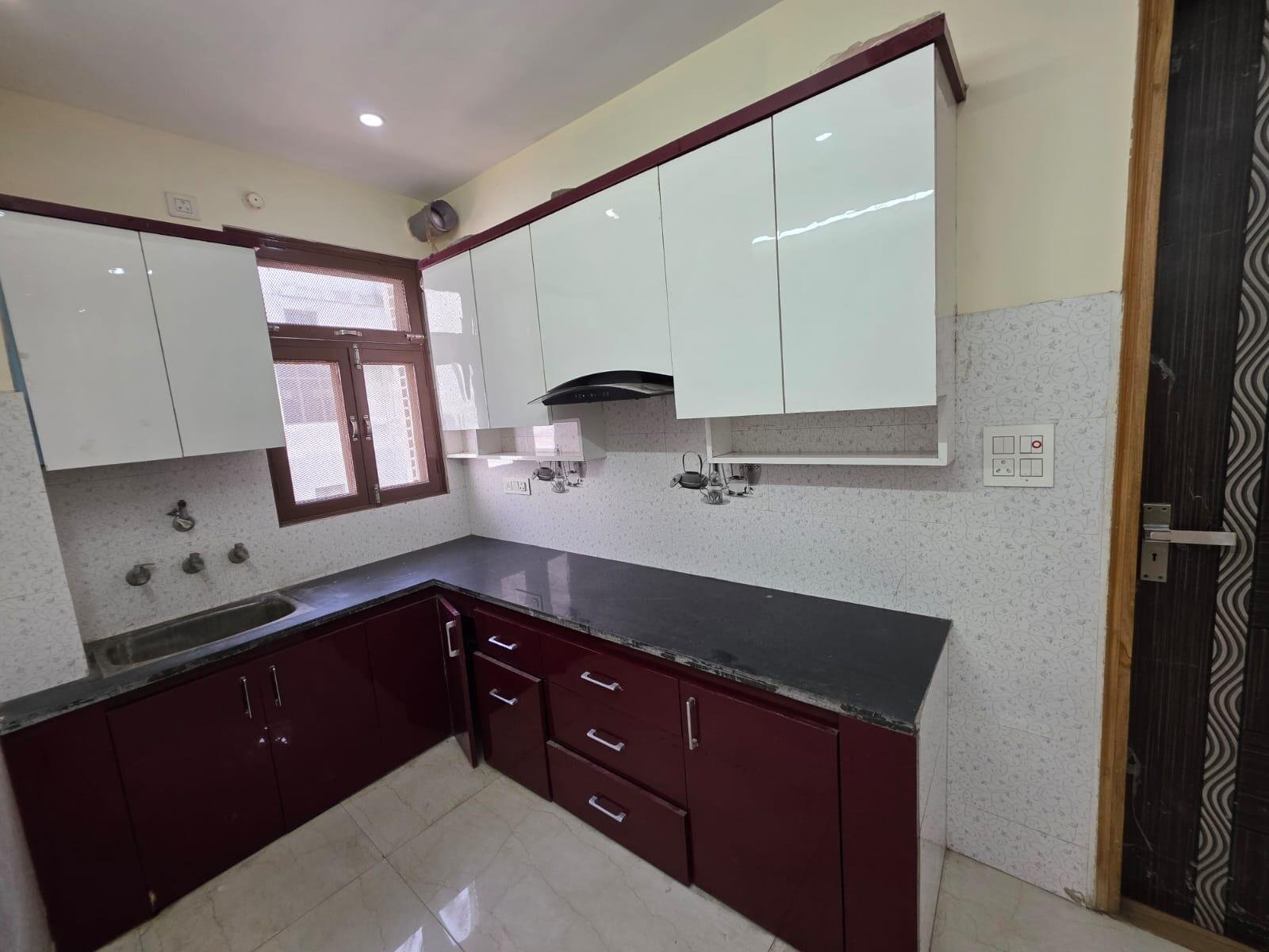 4BHK 4Baths Flat/Apartment for Rent in Vidhan Rai Complex, Khatauli, Muzaffar Nagar, U P