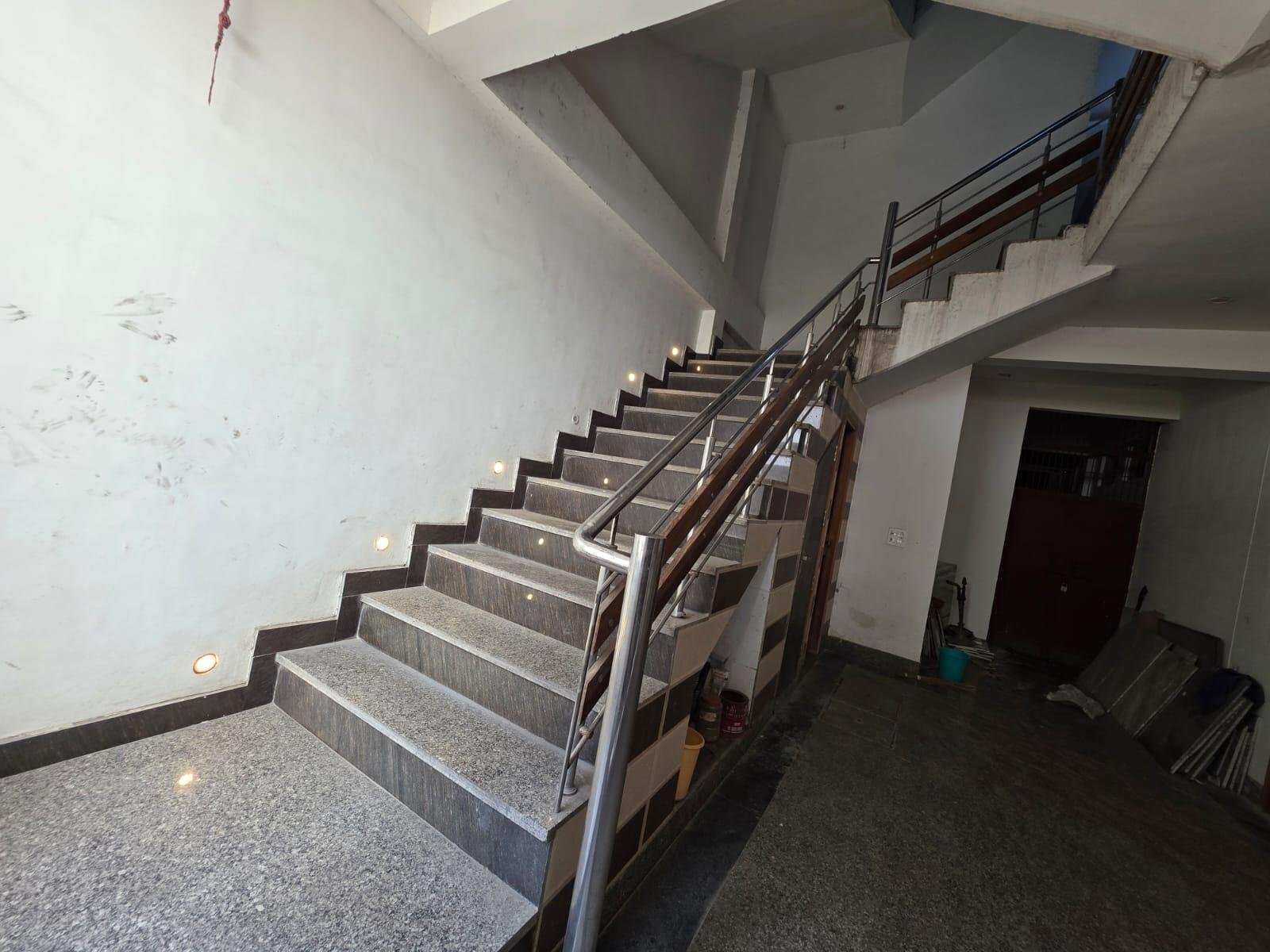 4BHK 4Baths Flat/Apartment for Rent in Vidhan Rai Complex, Khatauli, Muzaffar Nagar, U P