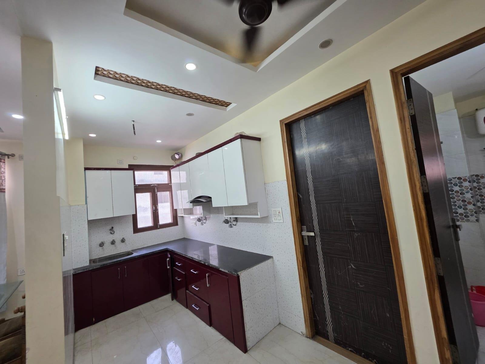 4BHK 4Baths Flat/Apartment for Rent in Vidhan Rai Complex, Khatauli, Muzaffar Nagar, U P