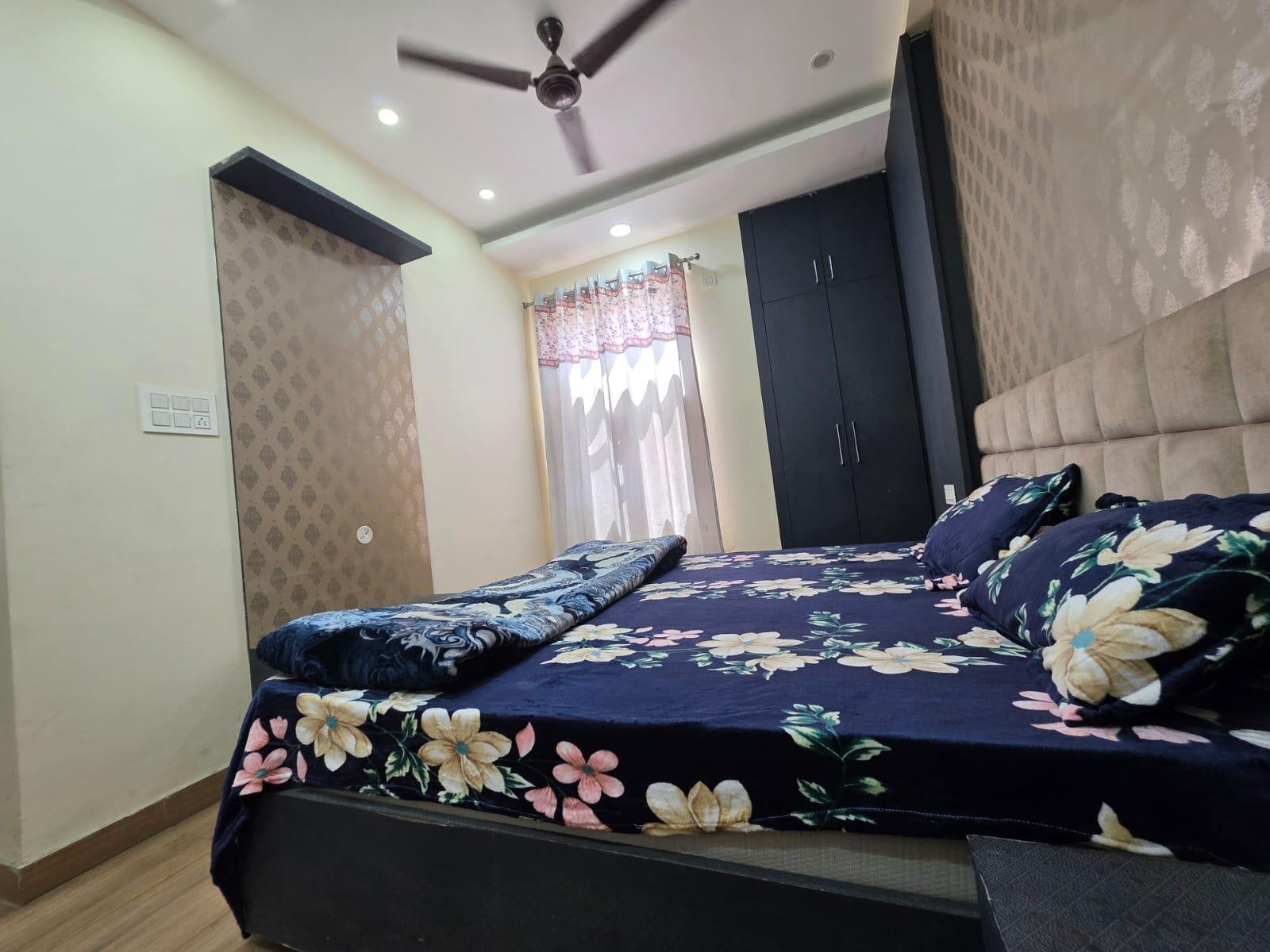 4BHK 4Baths Flat/Apartment for Rent in Vidhan Rai Complex, Khatauli, Muzaffar Nagar, U P