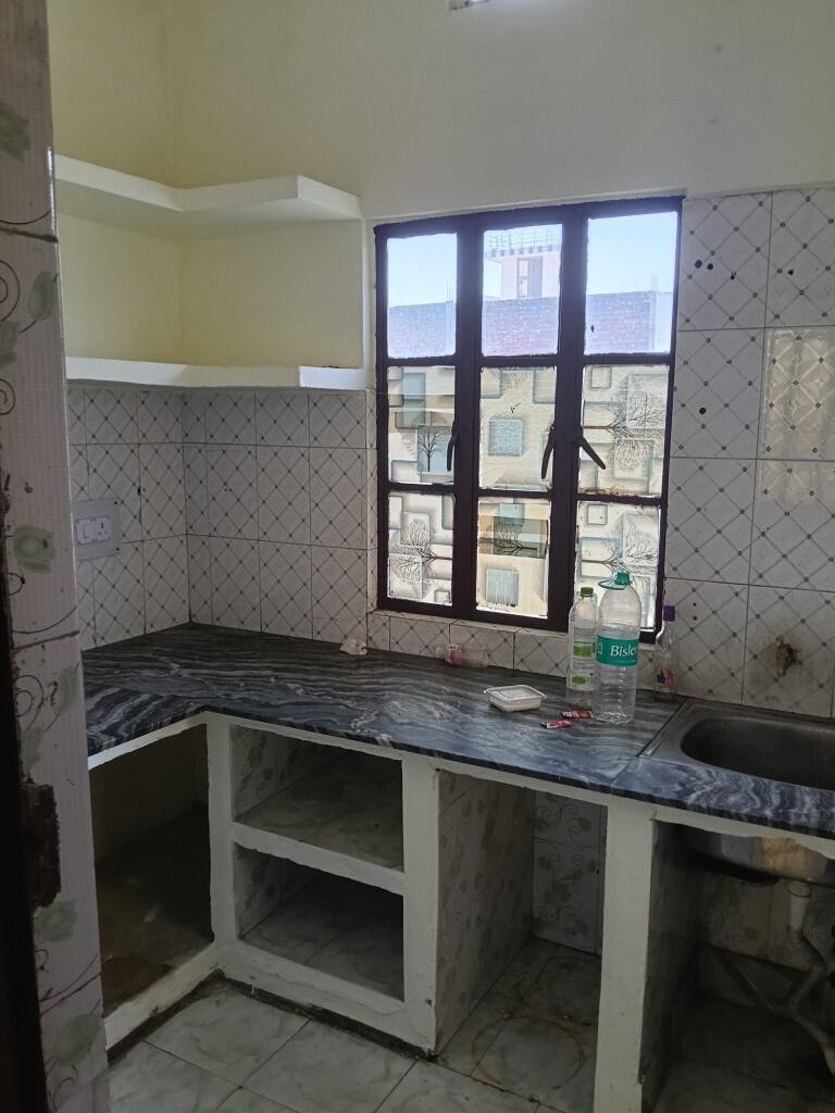1BHK 1Bath Triplex Builder Floor for Rent in Civil Lines, Roorkee, Uttarakhand