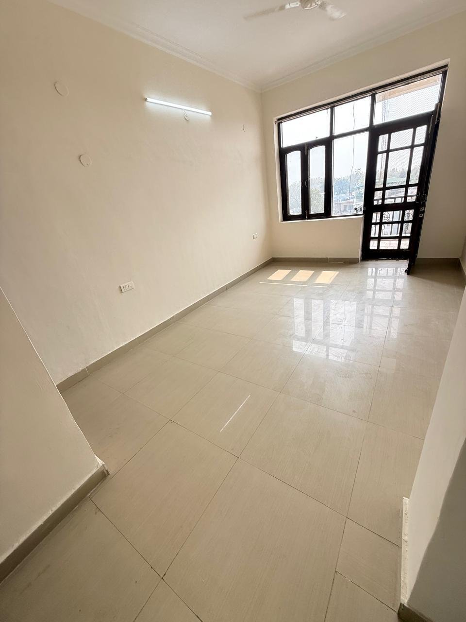 3BHK 3Baths Flat/Apartment for Rent in Tulas Green Apartment, Jakhan, Dehradun, Uttarakhand