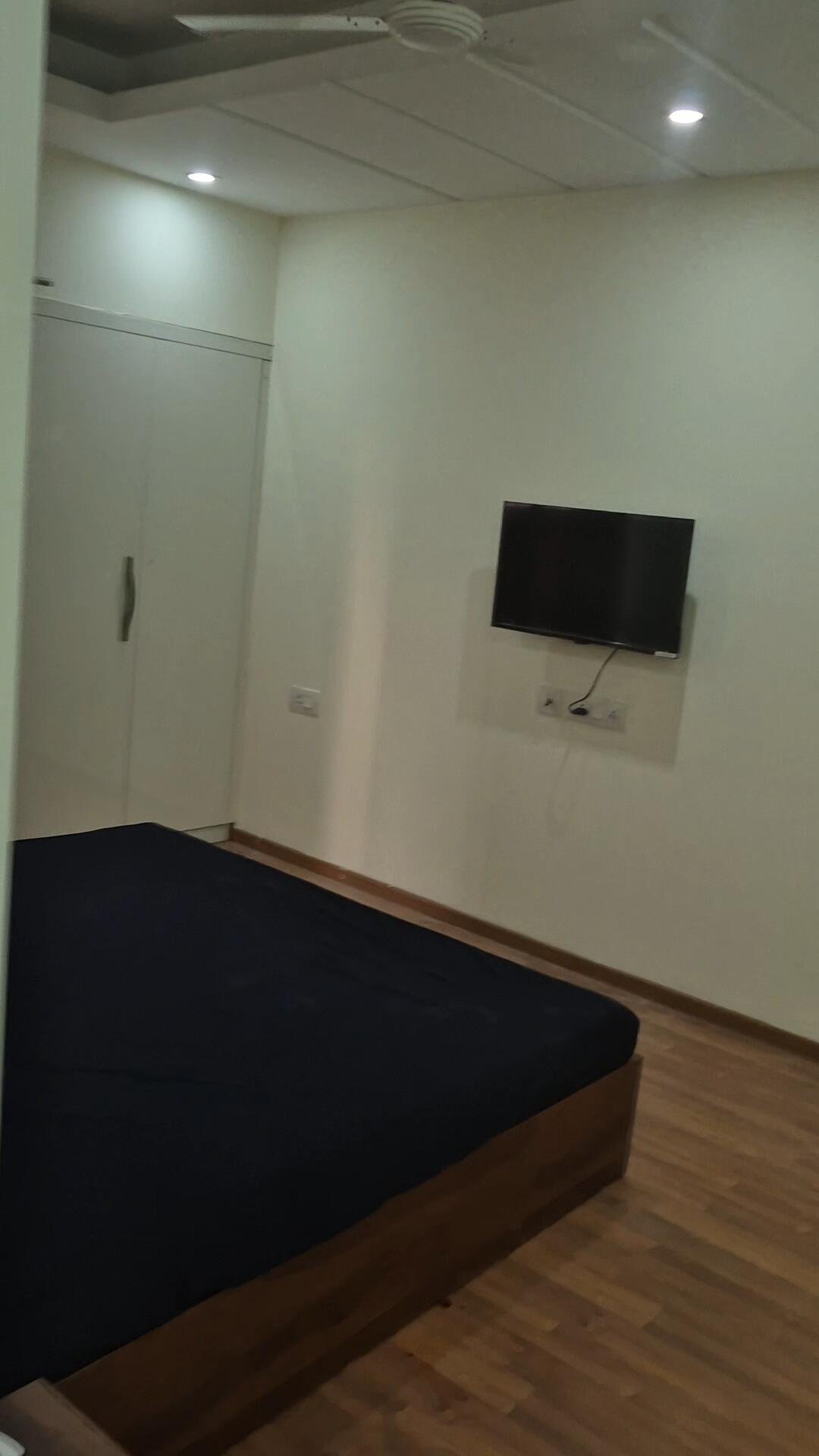 1BHK 1Bath Flat/Apartment for Rent in Mahalaxmi Lord Krishna Crest, Race Course, Dehradun, Uttarakhand