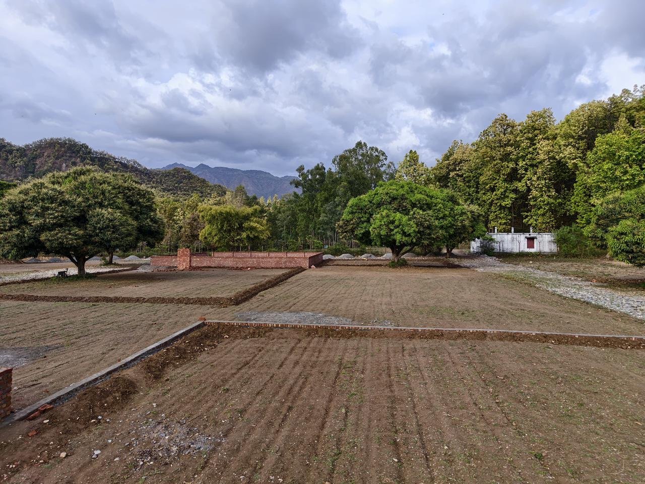 Plots for resale in Defence Colony Mountview Golf Course Dhaulas, Dehradun